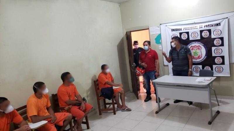 Em busca de novas oportunidades, reeducandos de Parintins realizam curso de elétrica de baixa tensão