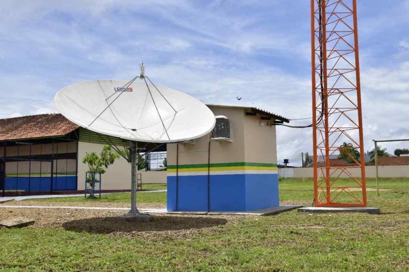 Governo do AM amplia sinal da TV Encontro das Águas para transmitir conteúdos educacionais a todo o interior