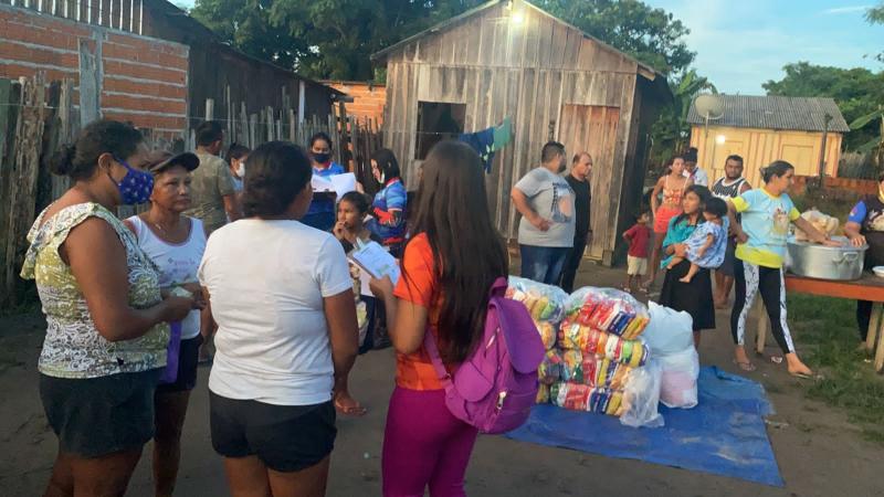 Após mais de 15 horas de chuva, Parintins contabiliza desastres e governos mobilizam força tarefa