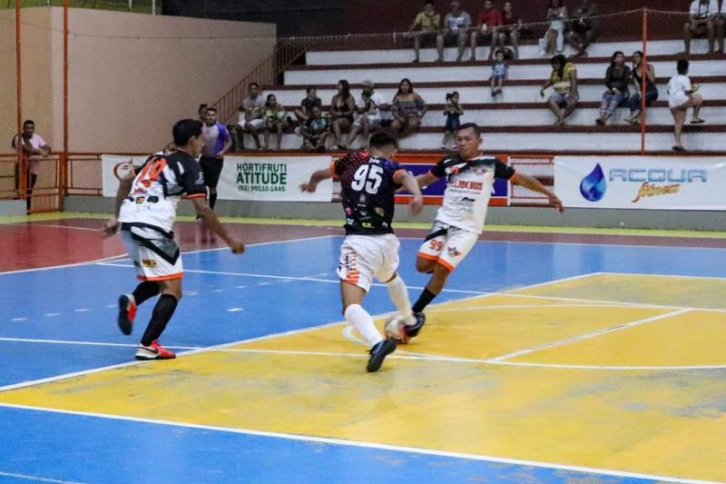 Após estreia com vitória, Parintins Futsal intensifica agenda de treinamentos