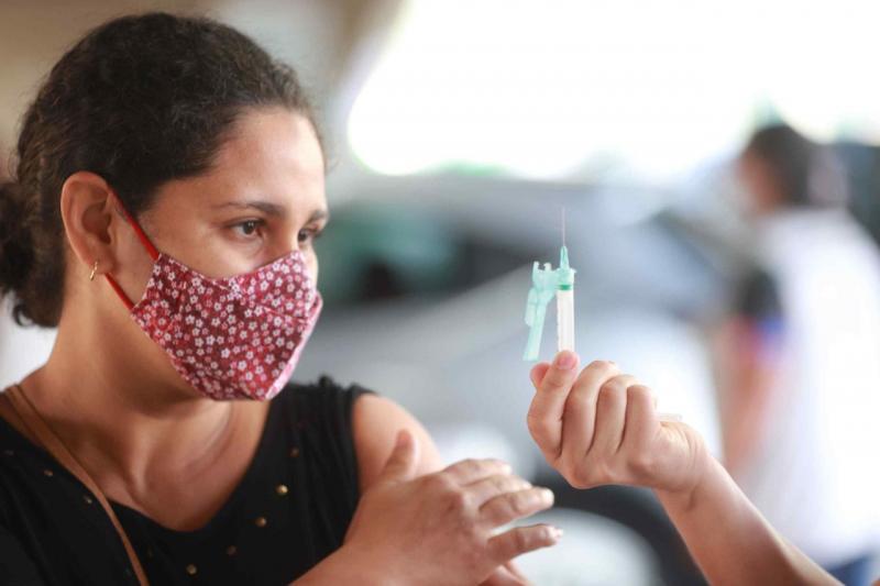 Amazonas aplicou 6.836.707 doses de vacina contra Covid-19 até sexta-feira (15)