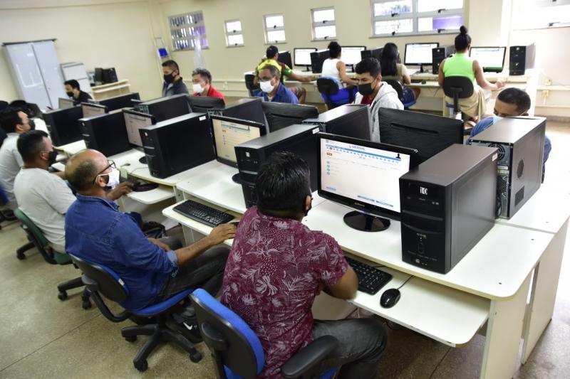 Governo do Amazonas abre vagas para exame supletivo gratuito em Itacoatiara