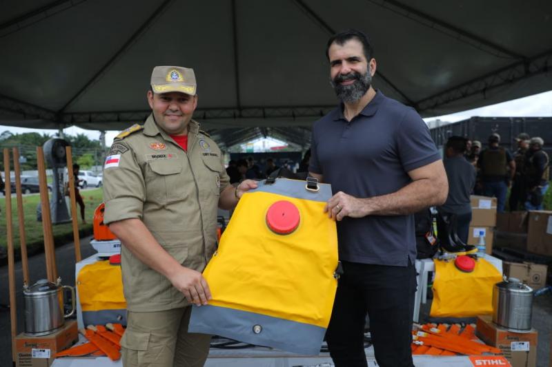 Governo do Amazonas entrega mais de R$ 1,7 milhões em equipamentos para estruturação de brigadas