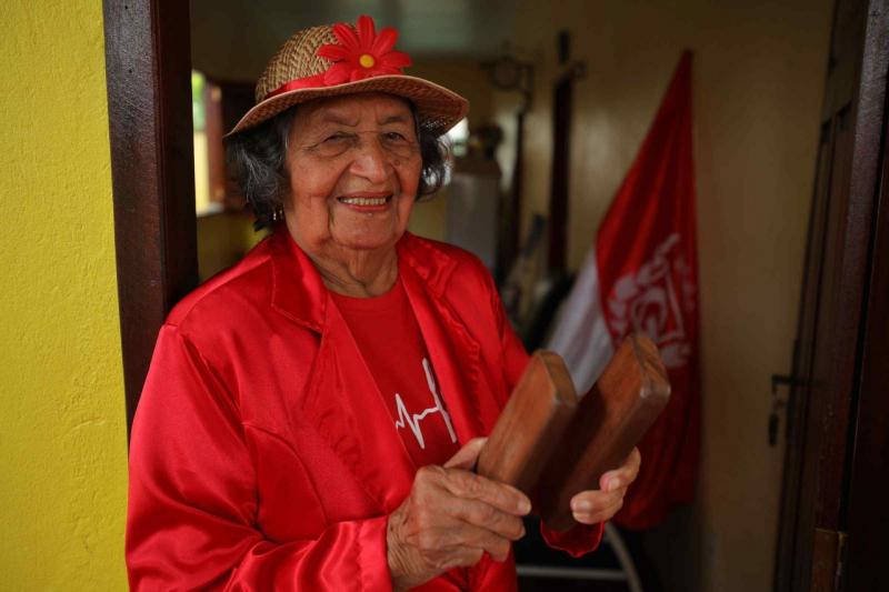 Parintins 2022: apaixonados por Caprichoso e Garantido celebram retorno do festival após dois anos de saudade