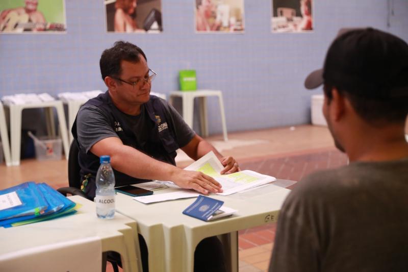 Auxílio Estadual Permanente: mais de seis mil famílias têm uma semana para resgatar cartão do benefício no Amazonas