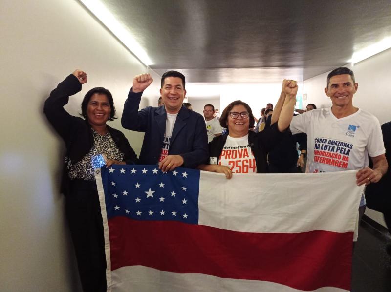 Piso salarial para enfermagem será votado logo mais na Câmara dos Deputados