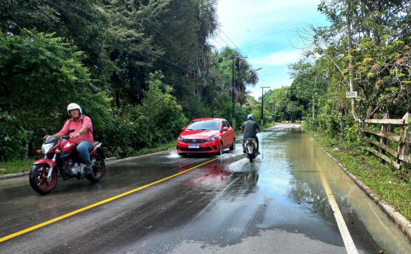 Após forte chuva, trechos da rodovia Macurany volta a ficar debaixo d'água