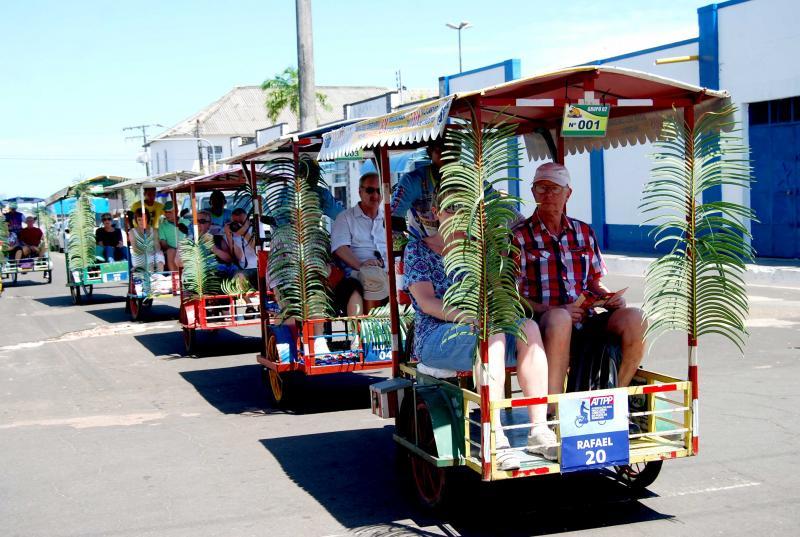 Tricicleiros de Parintins podem ter isenção em mídias visuais com PL do vereador Massilon Cursino