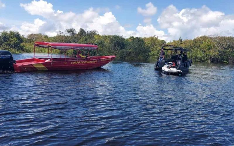 Bombeiros encerram buscas por paraquedista um mês após acidente em Manaus