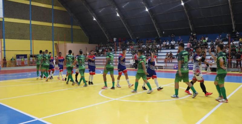 Finalistas da 23ª Copa Alvorada de Futsal, naipe masculino, serão definidos na noite desta terça-feira (17)