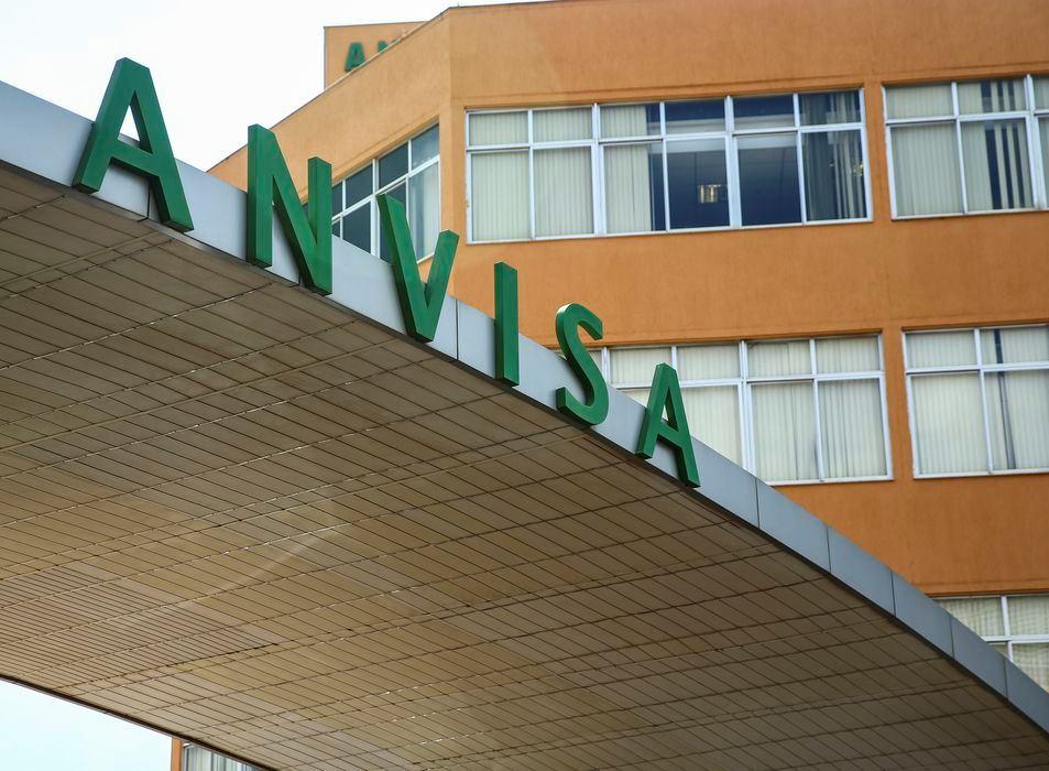 Anvisa pede uso de máscara para adiar chegada da varíola dos macacos no Brasil