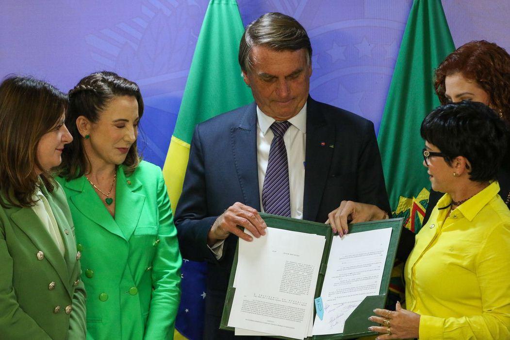 Publicada lei que torna hediondo crime contra menor de 14 anos