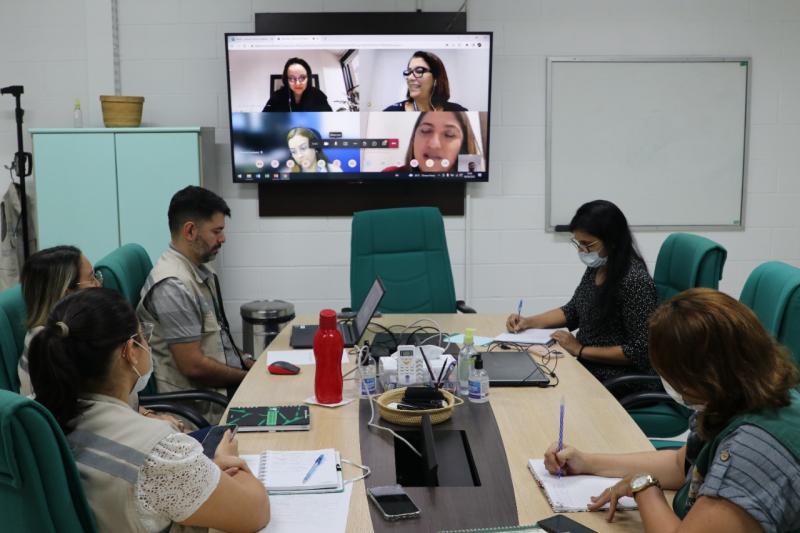 FVS-RCP realiza reunião de orientação técnica para farmácias e drogarias para notificação de resultados de Covid-19 no AM