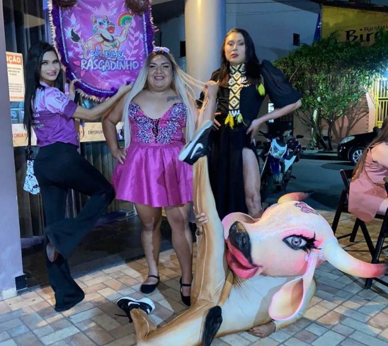 Diversidade no Festival: Festa de Boi-Bumbá com irreverência e representatividade