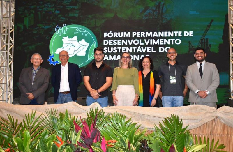 Reitor da UEA destaca a inovação no Fórum de Desenvolvimento Sustentável do Amazonas