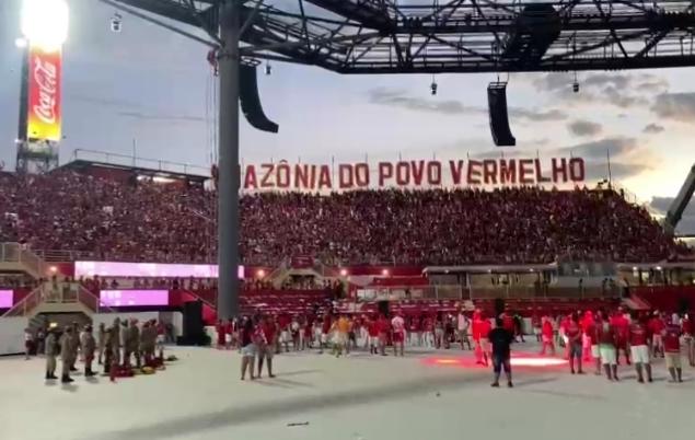 Após Sebastião Jr. anunciar saída, galera do Garantido grita 'Fora Antônio Andrade'