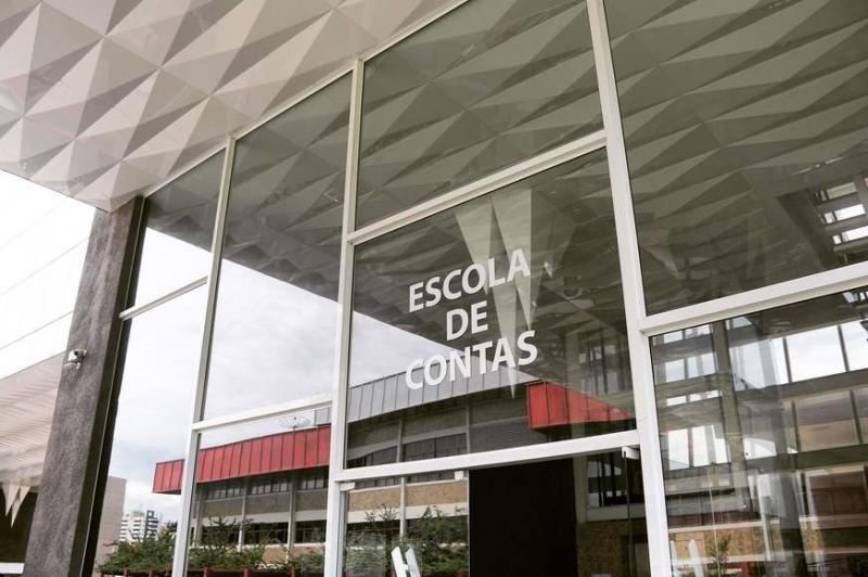 Escola de Contas promove palestra sobre “Direitos das crianças, adolescentes, mulheres e idosos”