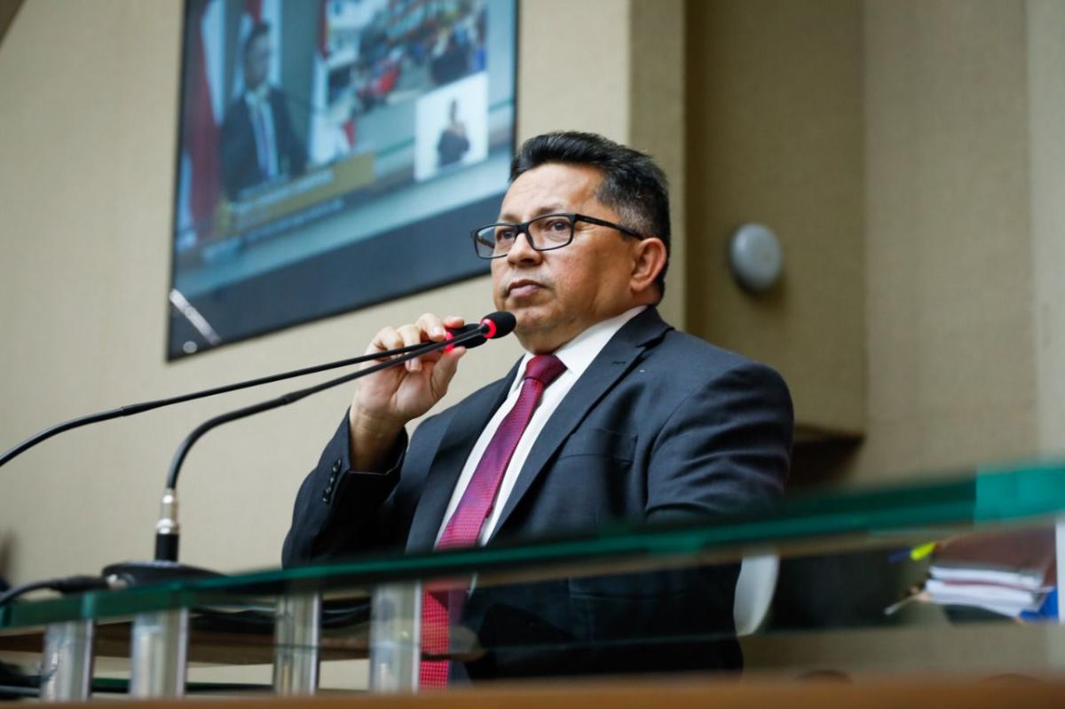 Agora é lei: está proibida a instalação de novos medidores de energia no Amazonas