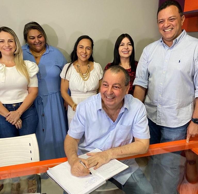 Convenção confirma candidatura do Senador Omar à reeleição e chapa de deputados federais