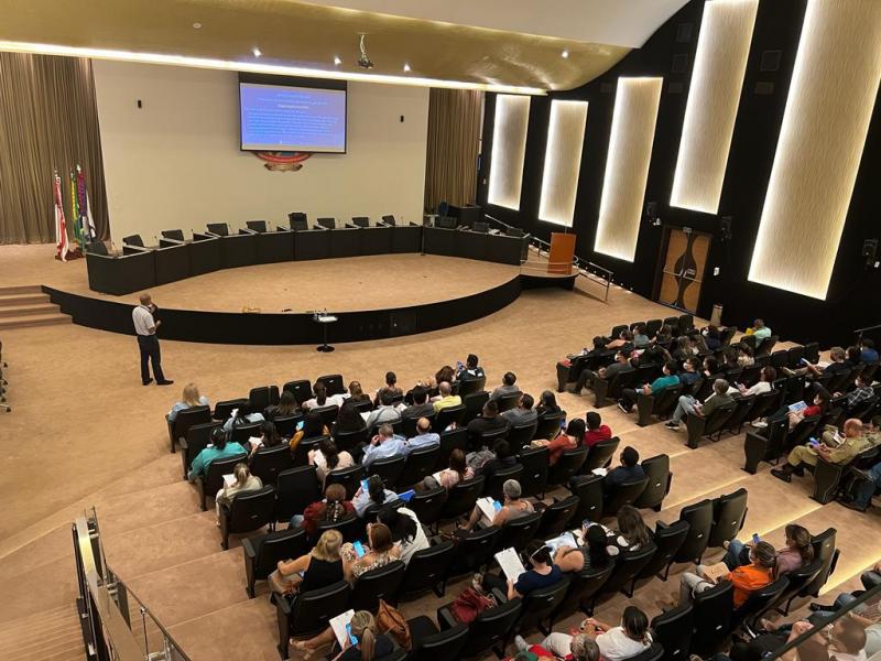 Com a participação de diversos gestores públicos da saúde, Escola de Contas do TCE-AM realiza curso sobre Legislação do SUS