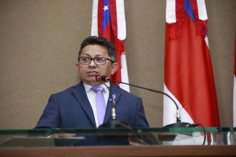 Projeto de Lei visa proibir a venda de sacolas plásticas com propagandas dos estabelecimentos comerciais