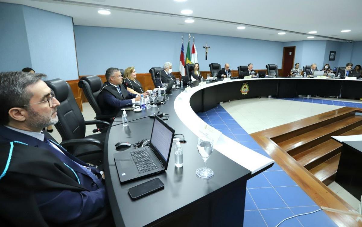 TCE-AM multa ex-presidente da Câmara de Guajará em mais de R$1,3 milhão