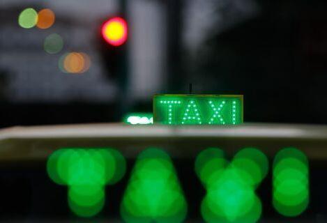 Mais de 250 mil motoristas de táxi recebem o primeiro lote do auxílio