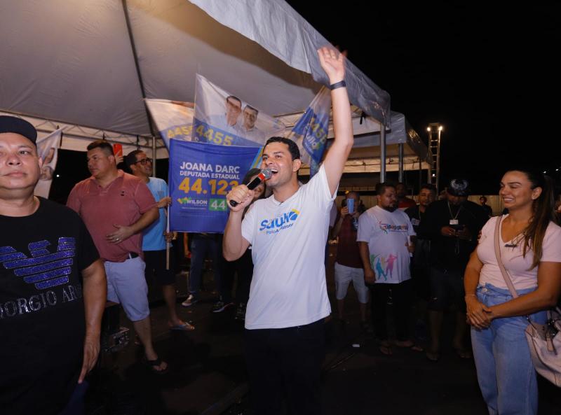 Saullo Vianna escolhe Parintins para pontapé inicial de campanha a deputado federal