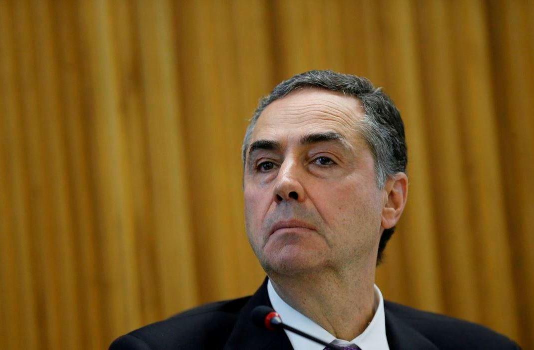 Ministro do STF suspende aplicação do piso nacional da enfermagem