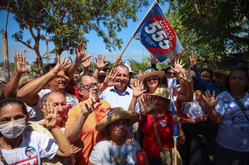 Na última semana para a eleição, Senador Omar amplia liderança de todas as pesquisas