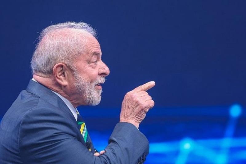 Lula defende o ‘direito ao churrasco’ e ironiza Bolsonaro: “ele pensa que só ele pode”