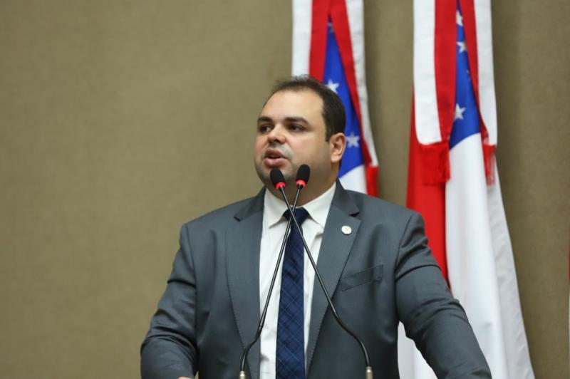 Roberto Cidade propõe melhorias no fornecimento de internet no interior e áreas rurais do Amazonas