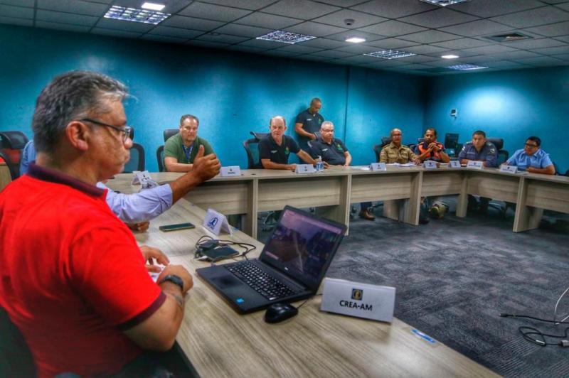 Governo do Amazonas já comprou mais de R$ 300 mil de produtores rurais afetados pelo desabamento de duas pontes na BR-319