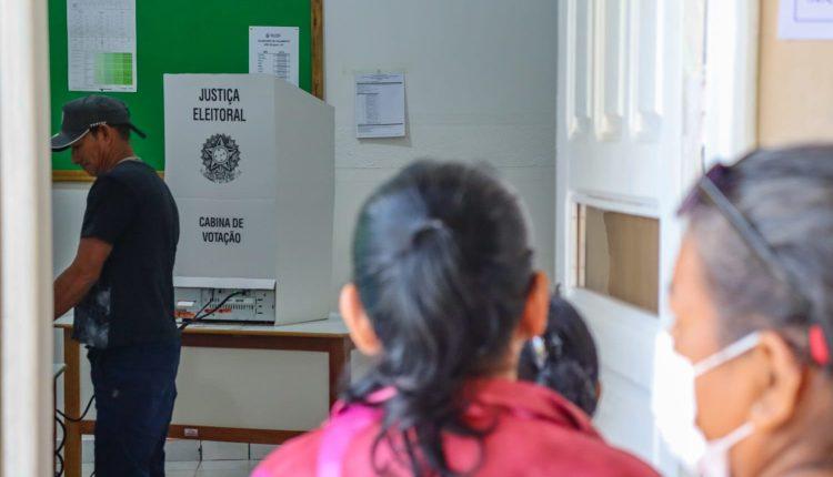 Eleições 2022: Cartório Eleitoral de Parintins monta mídia de urnas e prepara segundo turno