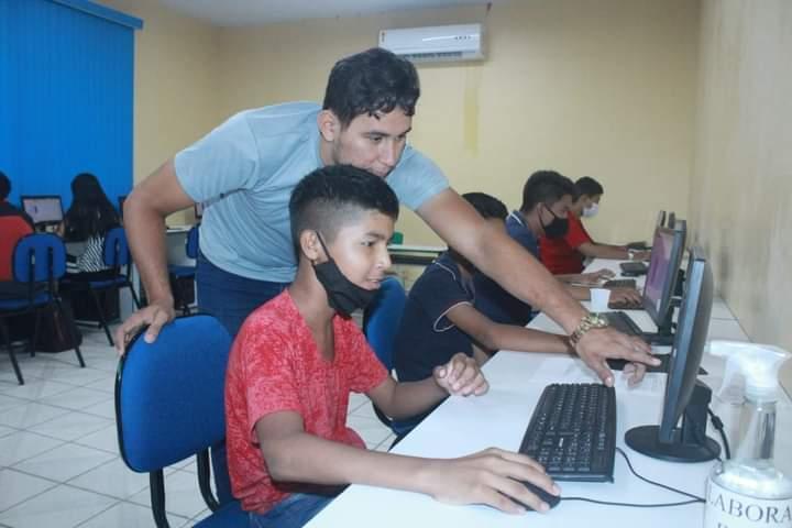 Escola de Idiomas e Informática da Prefeitura de Parintins anuncia vagas para novas turmas