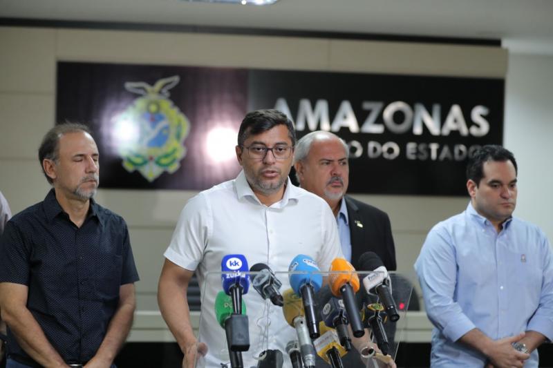 Segunda parcela do 13º e antecipação do salário de dezembro geram expectativa de recordes no comércio