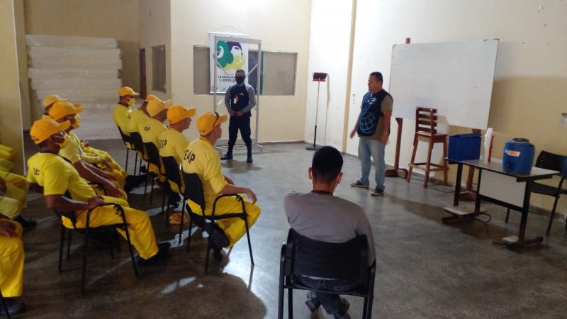Mecânica de Autos: Reeducandos do CDPM I e II iniciam curso de qualificação profissional