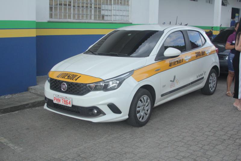 Fiscalização do Detran-AM flagra fraude em aula de direção para obtenção da CNH 