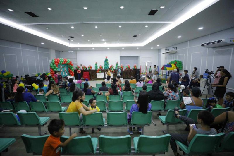 ‘Natal do CER’ reúne familiares e crianças PcD em tratamento na Policlínica Codajás