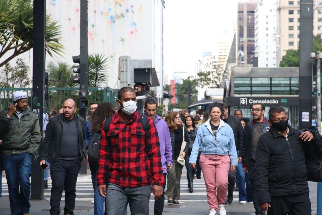 Brasil registra 54.493 novos casos de covid-19 nas últimas 24 horas