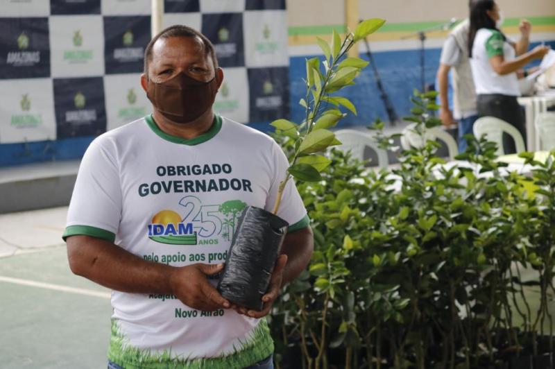 Investindo na expansão da produção agrícola, Governo do Estado entregou mais de 11,7 mil kits da agricultura familiar em 2022