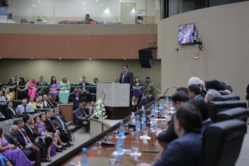 Em posse do novo presidente da CMM, Wilson Lima destaca harmonia e independência entre poderes