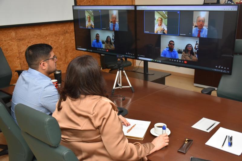 UEA e Embaixada da França alinham parceria para Programa de Mobilidade Internacional Indígena