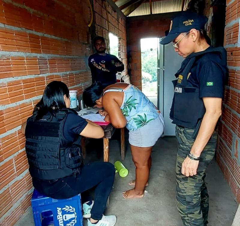 Em Parintins, PC-AM cumpre mandado de busca e apreensão por violência doméstica e ameaça com uso de arma de fogo