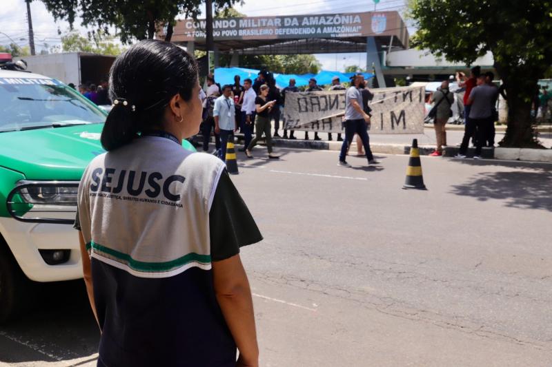 Sejusc participa de desmobilização de manifestantes no CMA com ações de sensibilização no local 