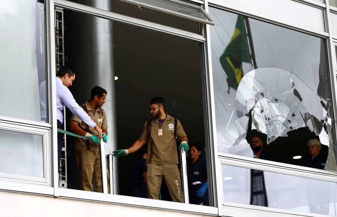 Justiça bloqueia R$ 6,5 milhões de acusados de financiar ataques