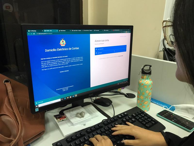 Proporcionando facilidade e celeridade nos processos, TCE-AM convida gestores para se cadastrarem no Domicílio Eletrônico de Contas