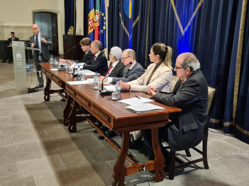 Presidente do TCE-AM palestra em encontro internacional de juristas na Ilha da Madeira, em Portugal Presidente do TCE-AM palestra em encontro internacional de juristas na Ilha da Madeira, em Portugal