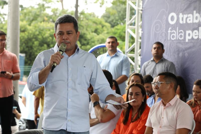 Vice-governador Tadeu de Souza inaugura quatro unidades móveis do PAC e amplia serviços de cidadania Vice-governador Tadeu de Souza inaugura quatro unidades móveis do PAC e amplia serviços de cidadania