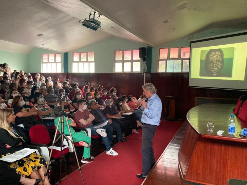 Fundação Alfredo da Matta reúne profissionais de Manaus e interior em seminário de Hanseníase Fundação Alfredo da Matta reúne profissionais de Manaus e interior em seminário de Hanseníase